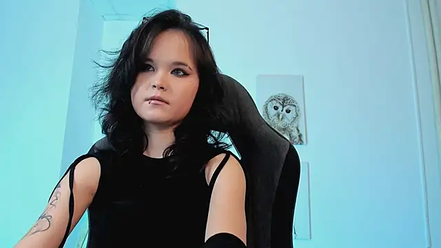 Elainebeness online show from March 2025 04:34:02 PM