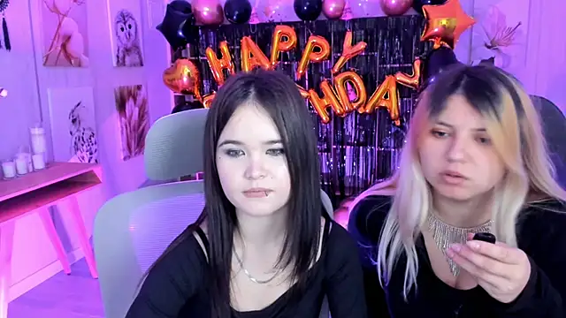 Elainebeness online show from October 2025 08:31:02 PM