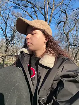 PoppyRobinson online show from January 2025 09:16:02 AM