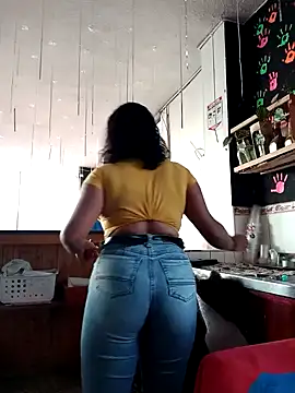 Princess Lau online show from January 2025 10:24:01 PM