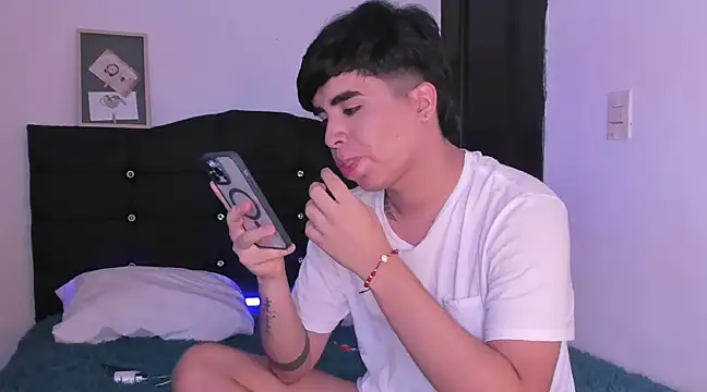 amon kyle online show from January 2025 01:04:01 AM