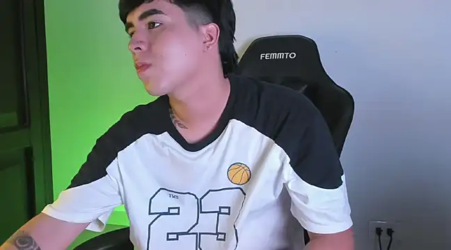 amon kyle online show from January 2025 08:09:01 PM