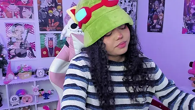 Snapshot of anyburkee chatting on December 2024 04:05:02 AM anyburkee online show from December 2024 04:05:02 AM