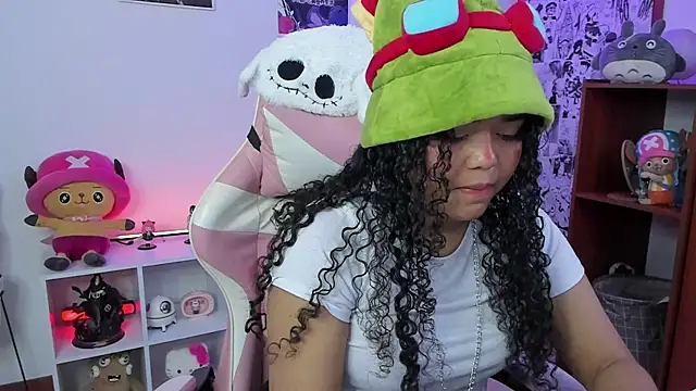 Snapshot of anyburkee chatting on January 2025 06:46:02 AM anyburkee online show from January 2025 06:46:02 AM