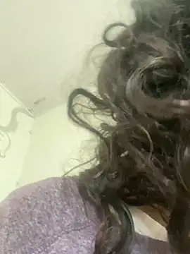 Snapshot of magalunabb chatting on January 2025 01:24:01 PM magalunabb online show from January 2025 01:24:01 PM