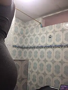 Miss oliviaa online show from February 2025 05:09:01 PM