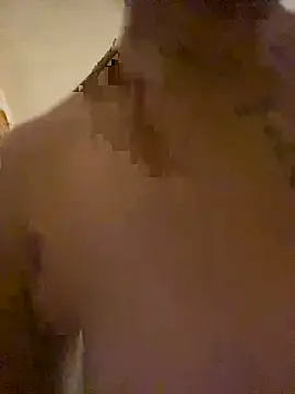 Miss oliviaa online show from April 2026 08:03:02 PM