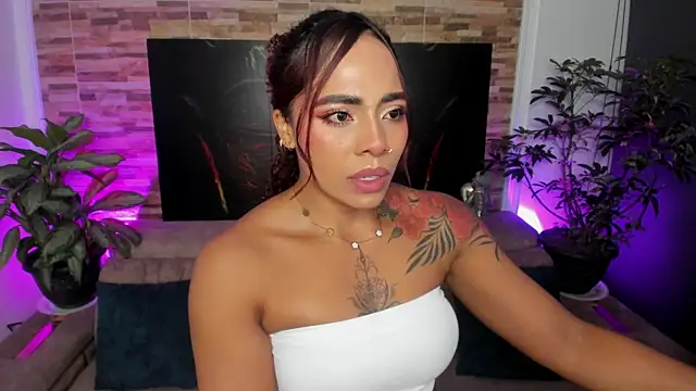 emilyfitness online show from June 2026 12:32:02 AM