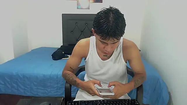 logannth online show from October 2025 12:00:02 AM