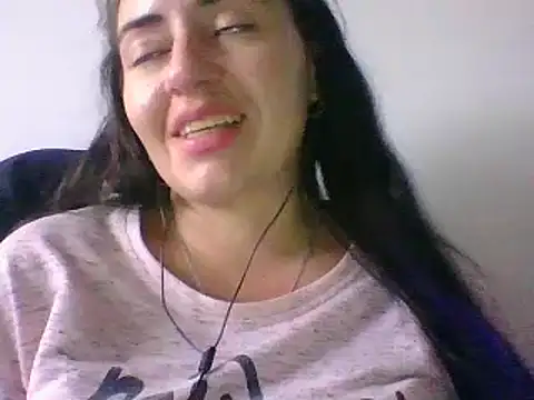 Snapshot of _karlie_kloss_ chatting on January 2025 10:46:02 PM karlie kloss online show from January 2025 10:46:02 PM