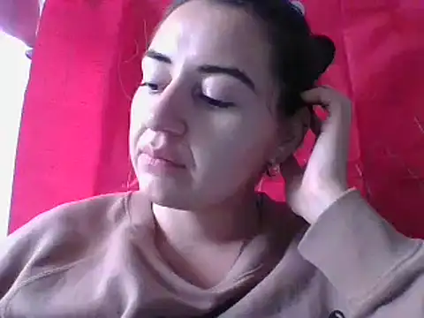 Snapshot of _karlie_kloss_ chatting on March 2025 07:01:02 PM karlie kloss online show from March 2025 07:01:02 PM