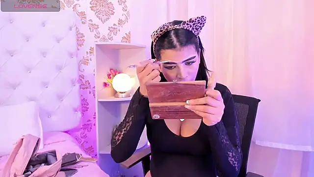 emaa lambert online show from February 2026 04:11:02 PM