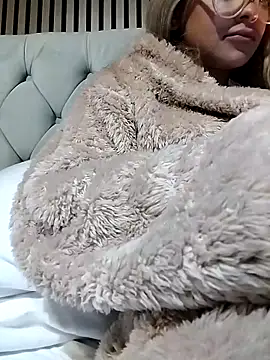 fofinhaa12 online show from November 2025 02:39:02 PM