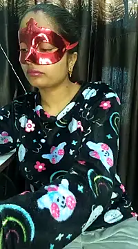 Snapshot of bigtitsqueen chatting on December 2024 03:58:02 AM bigtitsqueen online show from December 2024 03:58:02 AM