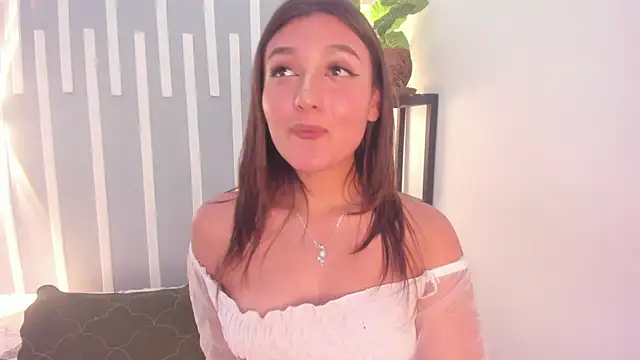 Afrodita Shalom online show from March 2025 05:10:02 PM