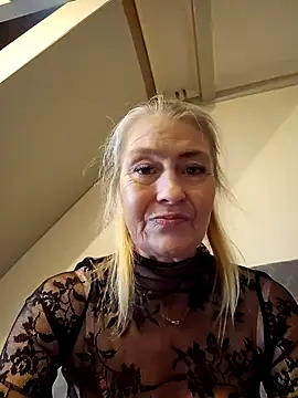 Snapshot of lisalustjouw chatting on January 2025 12:19:02 PM lisalustjouw online show from January 2025 12:19:02 PM