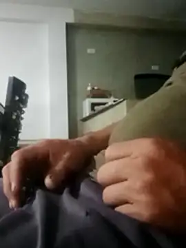 Snapshot of luchoarr chatting on January 2026 02:59:01 AM luchoarr online show from January 2026 02:59:01 AM