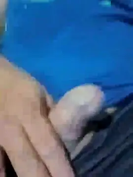 Snapshot of luchoarr chatting on February 2026 03:01:02 AM luchoarr online show from February 2026 03:01:02 AM