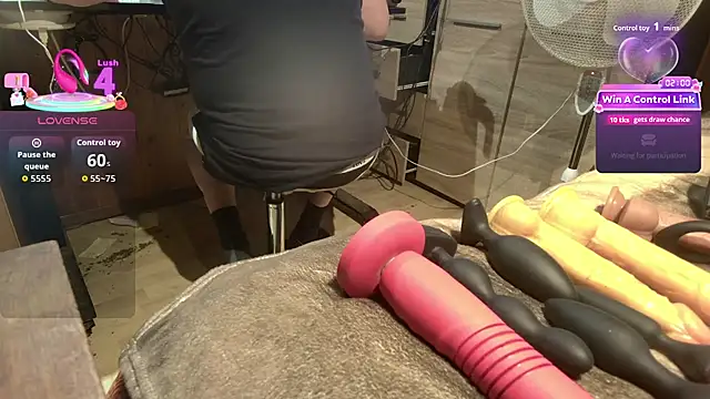 misteryman1956 online show from July 2026 06:04:02 PM