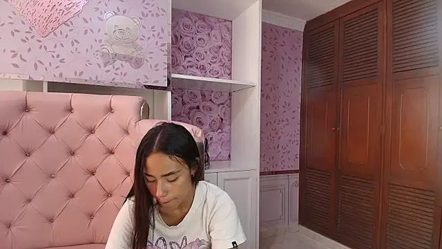 sheyla sweet18 online show from February 2025 10:26:02 AM