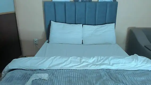 Snapshot of Mimi_Mira chatting on December 2024 12:08:02 PM Mimi Mira online show from December 2024 12:08:02 PM