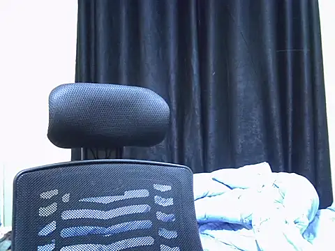 Snapshot of Horny-slut_ chatting on September 2025 04:36:02 AM Horny-slut online show from September 2025 04:36:02 AM