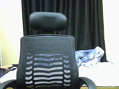 Snapshot of Horny-slut_ chatting on November 2025 05:28:02 AM Horny-slut online show from November 2025 05:28:02 AM