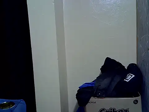 Snapshot of Horny-slut_ chatting on January 2026 02:55:02 PM Horny-slut online show from January 2026 02:55:02 PM