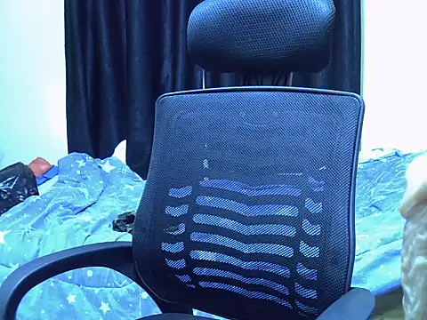 Snapshot of Horny-slut_ chatting on February 2026 06:28:01 AM Horny-slut online show from February 2026 06:28:01 AM