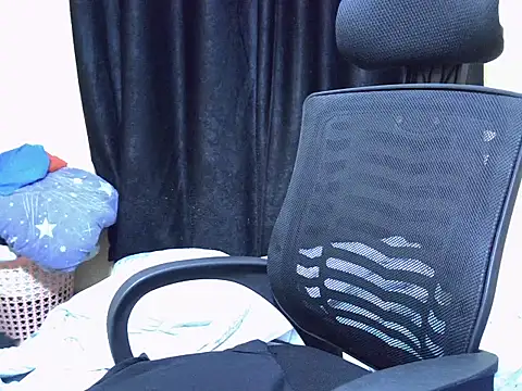 Horny-slut  online show from April 2026 06:19:01 AM