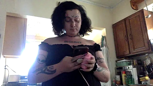 Snapshot of CurvyTrans2002 chatting on July 2026 10:29:02 PM CurvyTrans2002 online show from July 2026 10:29:02 PM