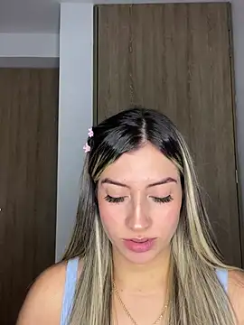 Snapshot of Issabela_G1 chatting on February 2025 04:41:02 AM Issabela G1 online show from February 2025 04:41:02 AM