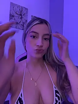 Issabela G1 online show from May 2026 03:02:02 AM
