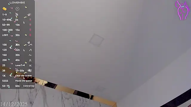 Bylie Hills online show from December 2025 09:52:01 PM