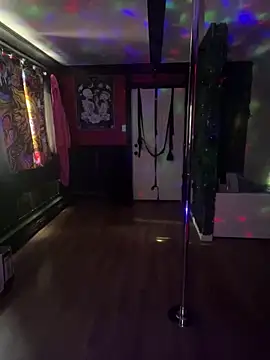 Snapshot of Luluof chatting on March 2025 02:51:02 PM Luluof online show from March 2025 02:51:02 PM