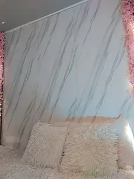 Snapshot of Nanda_Vixen chatting on November 2025 11:47:01 PM Nanda Vixen online show from November 2025 11:47:01 PM