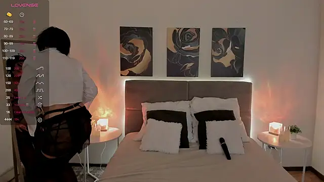 LikaKlint online show from September 2025 07:25:02 PM