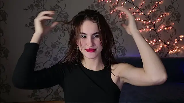 Snapshot of Felicia-Star chatting on February 2026 06:11:01 PM Felicia-Star online show from February 2026 06:11:01 PM