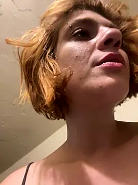 Snapshot of spacegirlll chatting on December 2025 08:11:01 AM spacegirlll online show from December 2025 08:11:01 AM