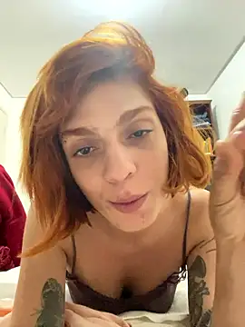 Snapshot of spacegirlll chatting on January 2026 04:05:02 AM spacegirlll online show from January 2026 04:05:02 AM