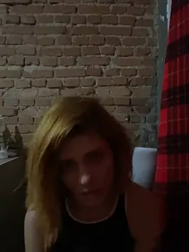 Snapshot of spacegirlll chatting on February 2026 11:35:01 PM spacegirlll online show from February 2026 11:35:01 PM