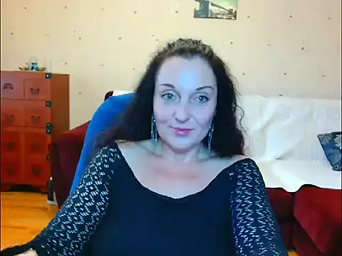 Alice3694 online show from April 2026 06:33:01 AM