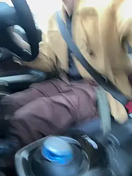 Snapshot of Hideen-real-face chatting on March 2025 07:38:02 AM Hideen-real-face online show from March 2025 07:38:02 AM