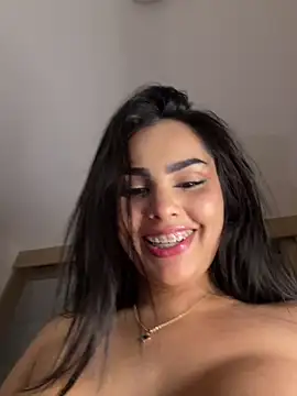 Maddy Rouse  online show from May 2026 01:02:04 AM