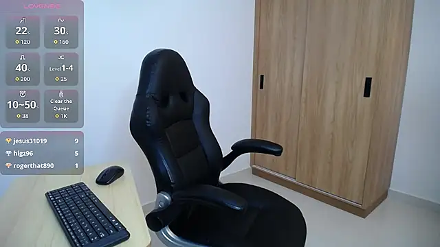 Snapshot of karoll_marquez chatting on November 2025 01:58:02 AM karoll marquez online show from November 2025 01:58:02 AM