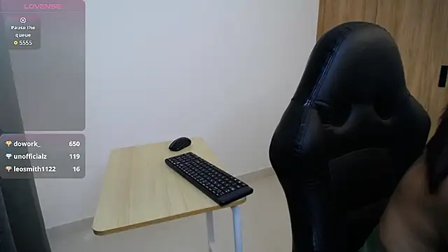 Snapshot of karoll_marquez chatting on February 2026 02:53:01 AM karoll marquez online show from February 2026 02:53:01 AM