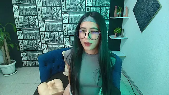 ChloeTurner  online show from November 2025 01:23:02 PM