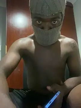 Snapshot of PanelledCabalist chatting on December 2025 02:10:02 AM PanelledCabalist online show from December 2025 02:10:02 AM