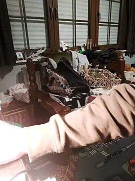 langelul12 online show from February 2025 08:10:01 PM