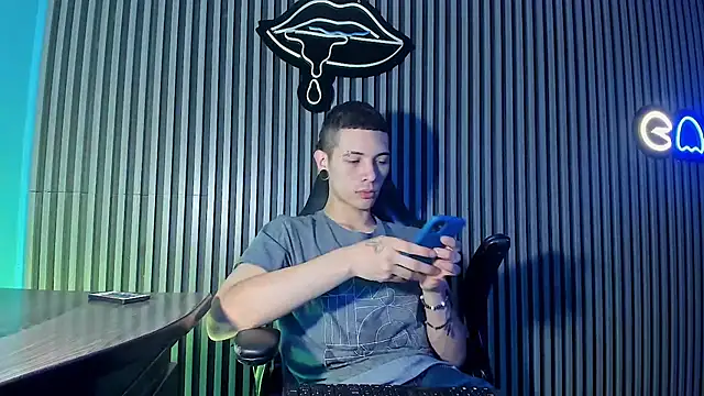 Jefer rick  online show from October 2025 12:35:01 PM